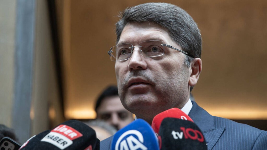 Türkiye’s Justice Minister Vows to Protect Peace Process After Insults Targeting Leyla Zana