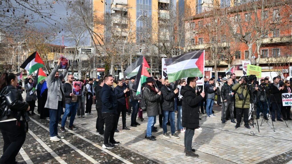 Albanians protest PM Rama’s visit, pro-Israel remarks
