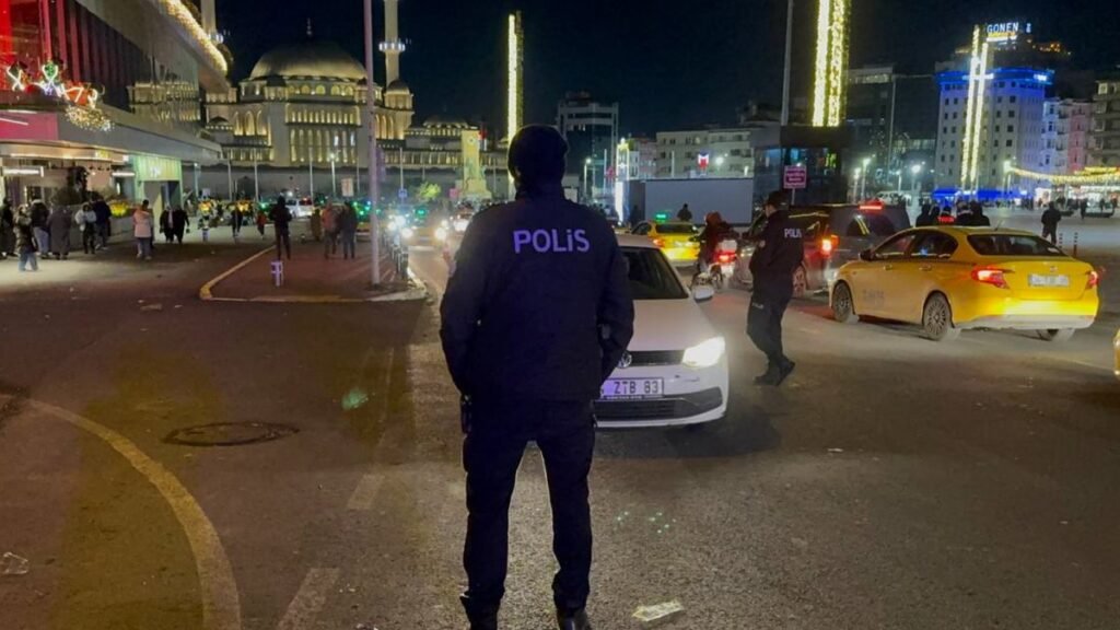 Crime falls sharply in Istanbul as police expand operations