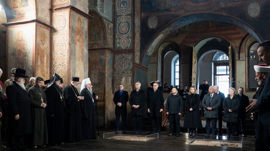 European leaders pray with Ukraine’s Zelenskyy on invasion anniversary | Religion