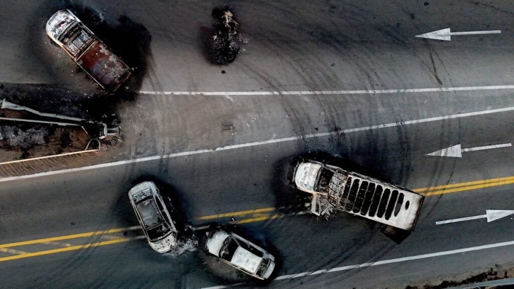 Mexico sees widespread violence after military slays top cartel boss