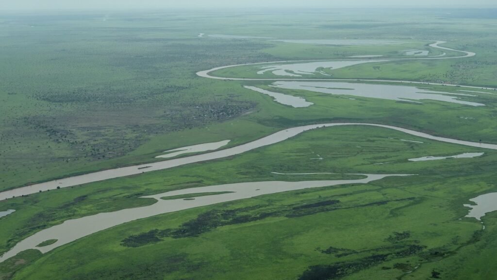 Nile boat capsize claims at least 21 lives in northern Sudan Nile boat capsize claims at least 21 lives in northern Sudan