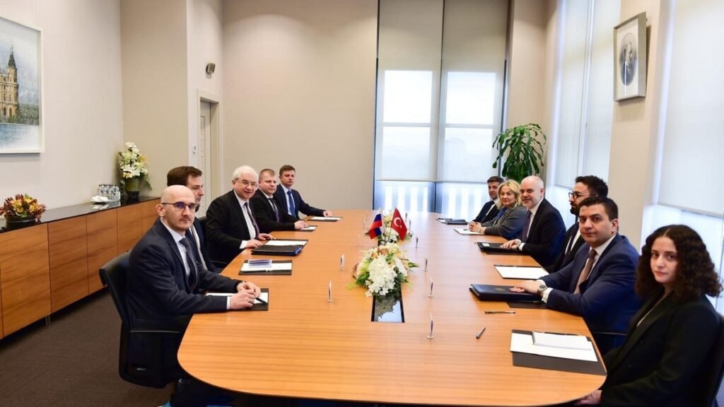 Presidential advisor hosts Russia’s envoy for Azerbaijan-Armenia talks