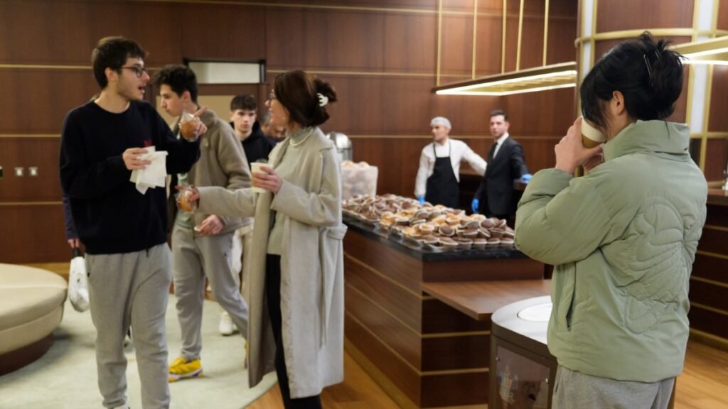 Students enjoy sahur at Presidential National Library in Ankara