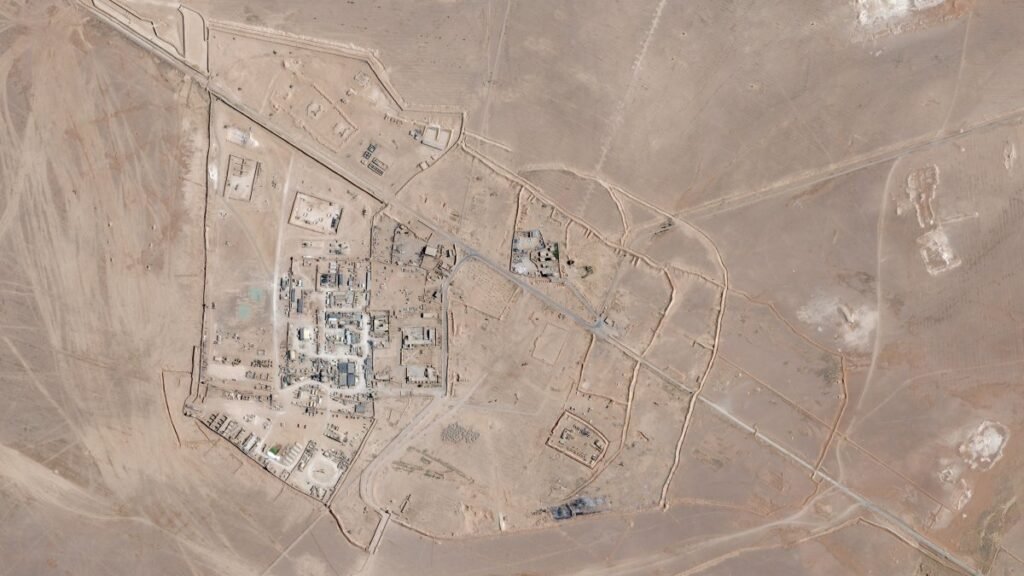 Syrian govt forces take control of al-Tanf base after US handover Syrian govt forces take control of al-Tanf base after US handover