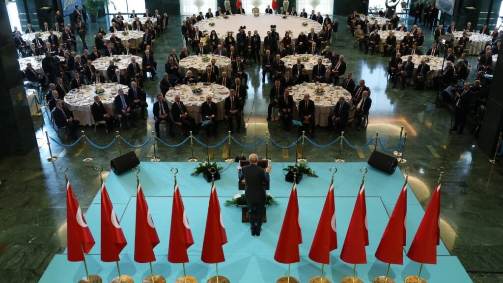 Turkish president warns governors to avoid being drunk with power Turkish president warns governors to avoid being drunk with power