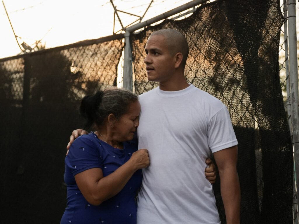 Venezuela reports over 3,200 people fully released under new amnesty law | Prison News Venezuela reports over 3,200 people fully released under new amnesty law | Prison News