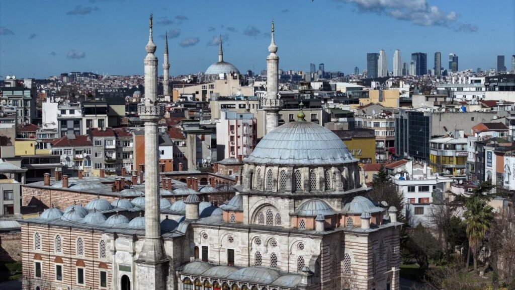 Istanbul’s Laleli Mosque marks the final sultan-built complex