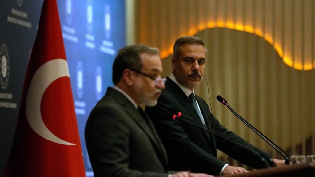 Turkish FM warns Iran on airspace violation in phone call with Araghchi