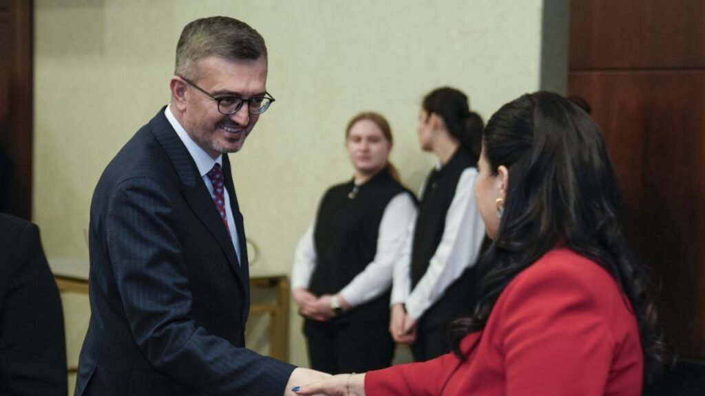 Turkish comms director stresses role of accurate information