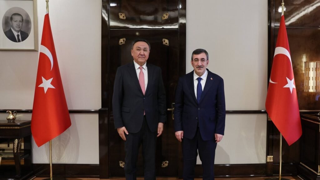 Turkish vice president meets OTS chief, stresses Turkic world unity