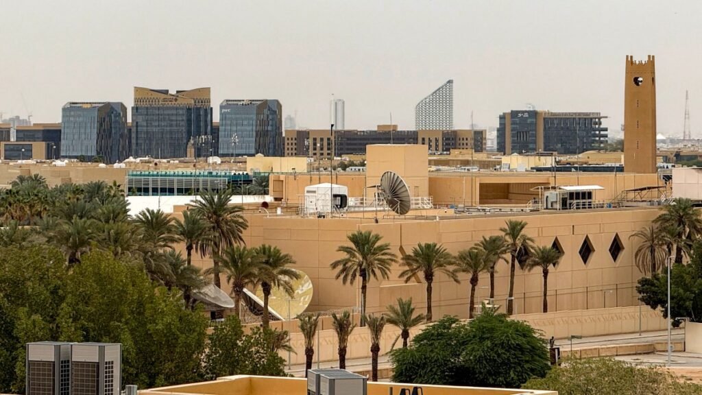 US orders non-essential staff to leave Saudi Arabia amid Iran war