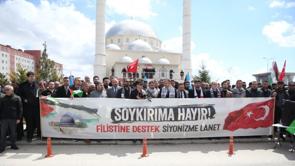 Turks protest Israeli death penalty law in nationwide rallies Turks protest Israeli death penalty law in nationwide rallies