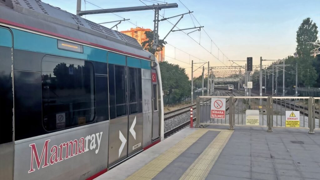 Istanbul Marmaray extends late-night services across full week