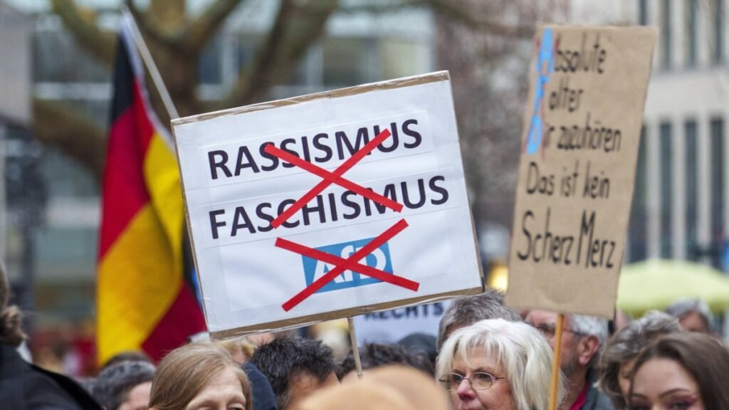 Turkish community warns of rising anti-immigrant climate in Germany