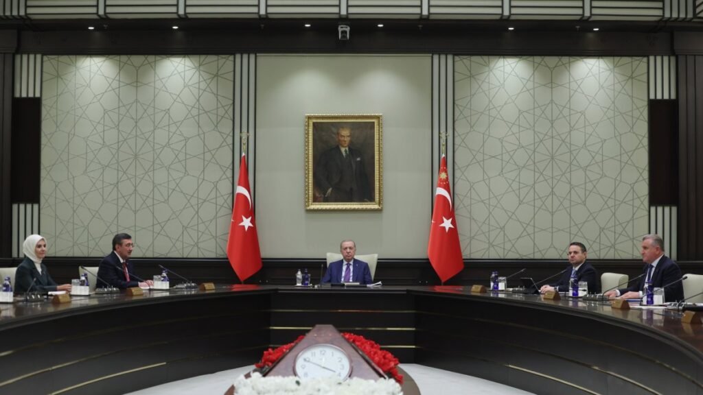 Turkish cabinet convenes to discuss NATO summit, regional developments Turkish cabinet convenes to discuss NATO summit, regional developments